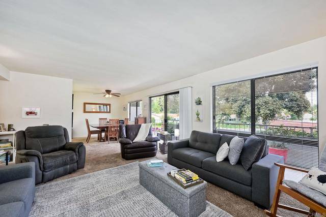 Laguna Woods, CA 92637,3168 Via Vista #B