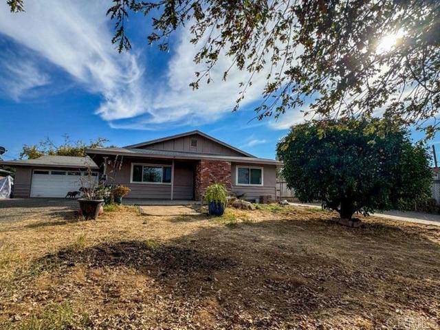 Ramona, CA 92065,442 F Street