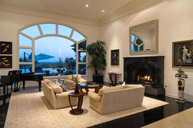 Rancho Santa Fe, CA 92067,6565 Calle Reina