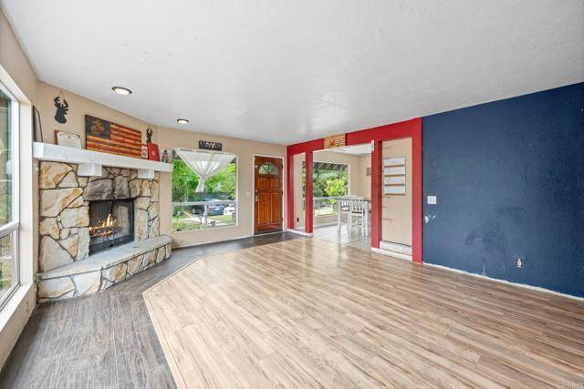 Fallbrook, CA 92028,712 Convertible Lane