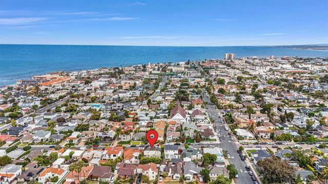 La Jolla (san Diego), CA 92037,627 Arenas St.