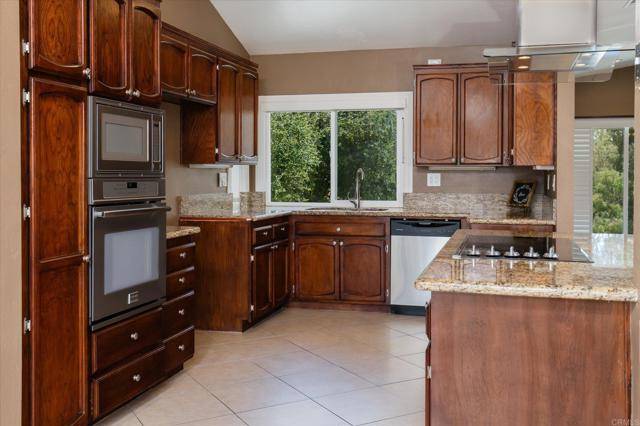 Ramona, CA 92065,24248 Rutherford Road