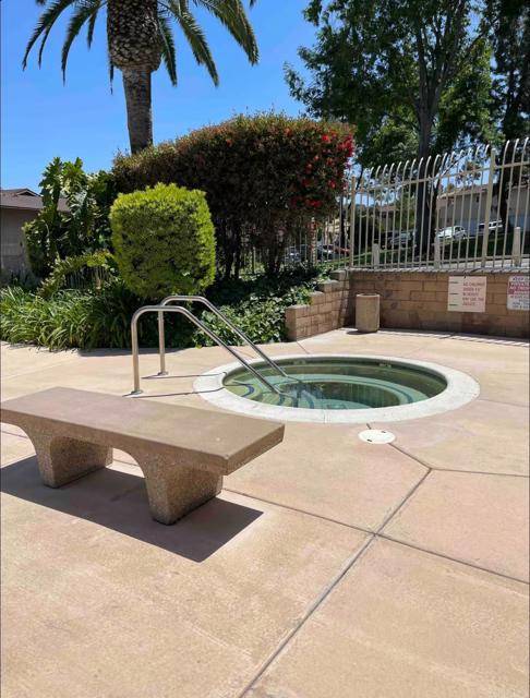 Santee, CA 92071,8962 Fletcher Valley Dr.
