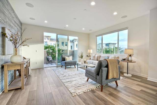 Carlsbad, CA 92011,6090 COLT Place #104