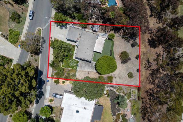 Oceanside, CA 92056,2117 Valley Rd