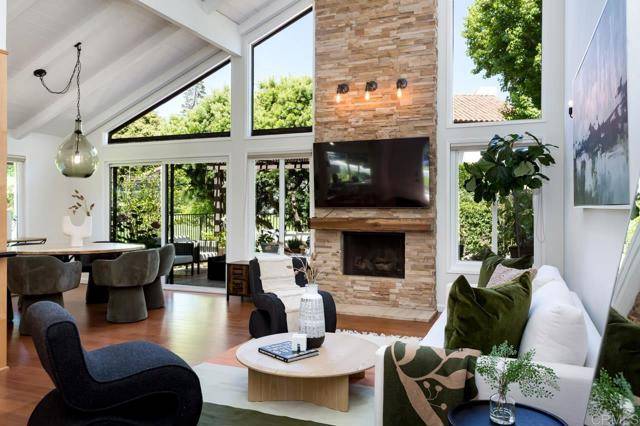 Solana Beach, CA 92075,724 Camino Catalina