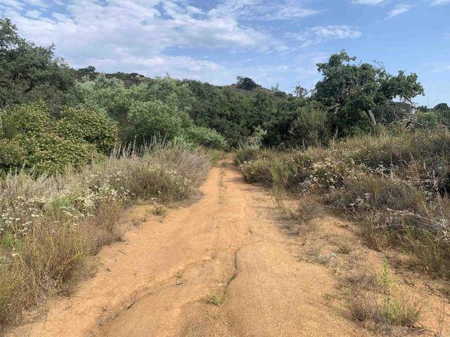 Escondido, CA 92027,17484 Rockwood Road