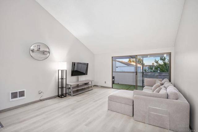 San Diego, CA 92122,6214 Agee Street #34