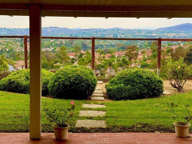 Encinitas, CA 92024,1633 Willowspring Drive North