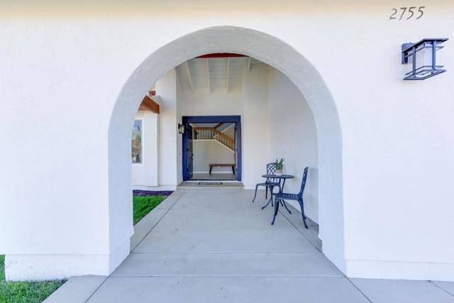 Carlsbad, CA 92010,2755 Victoria Avenue