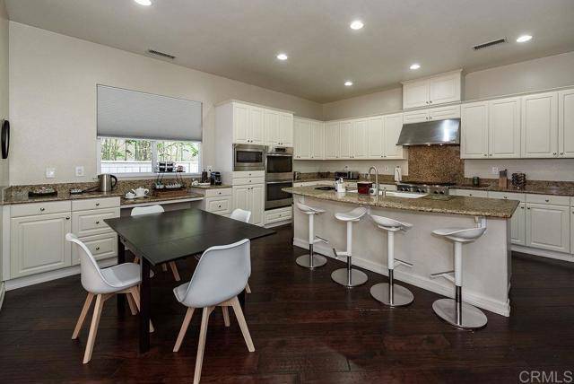 Carlsbad, CA 92009,2903 Rancho Cortes