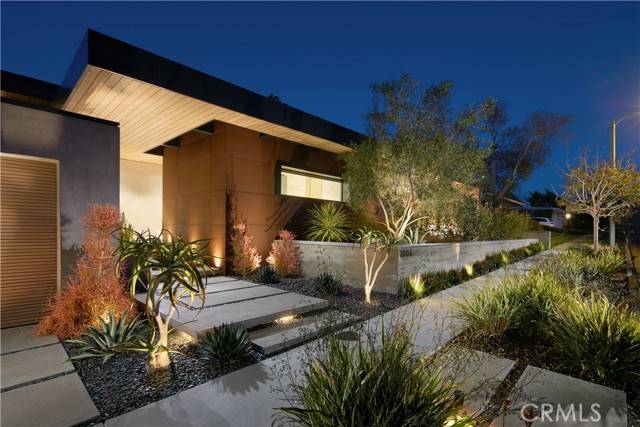 Corona Del Mar (newport Beach), CA 92625,1806 Marapata Drive