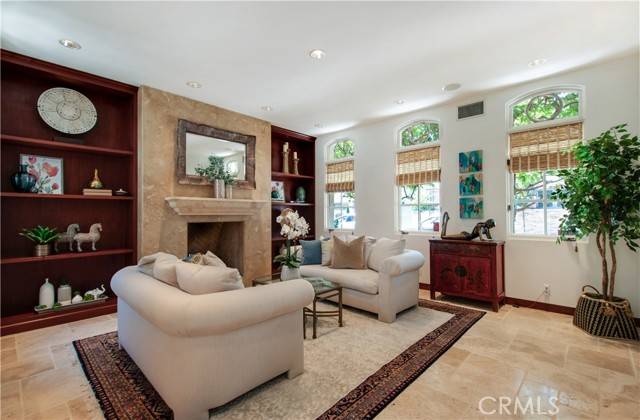 Newport Beach, CA 92663,126 Via Koron