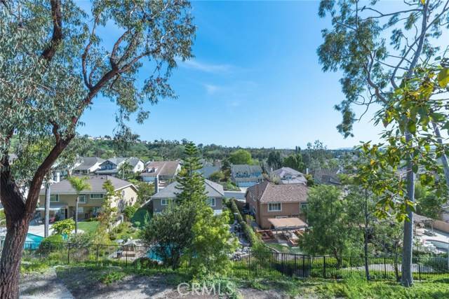 Lake Forest (el Toro), CA 92630,21236 Camelia #14