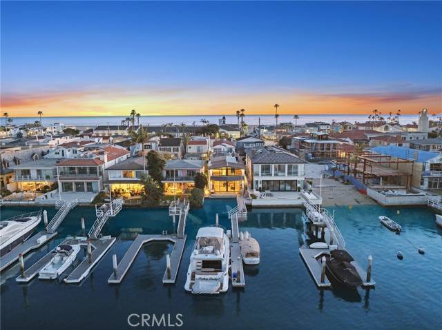 Newport Beach, CA 92661,1344 W Bay Avenue