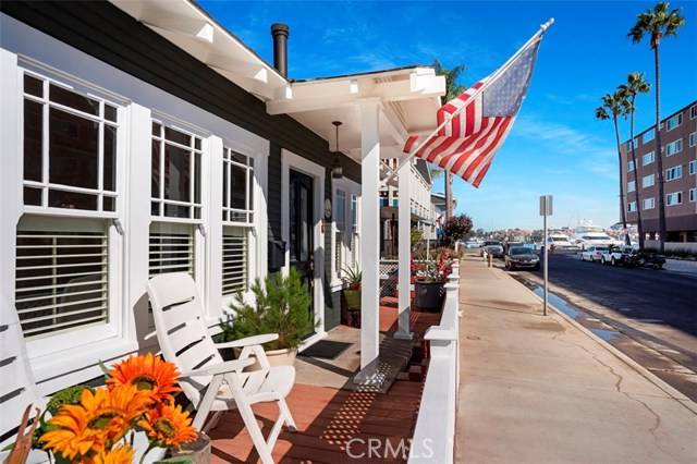 Newport Beach, CA 92661,313 Fernando Street