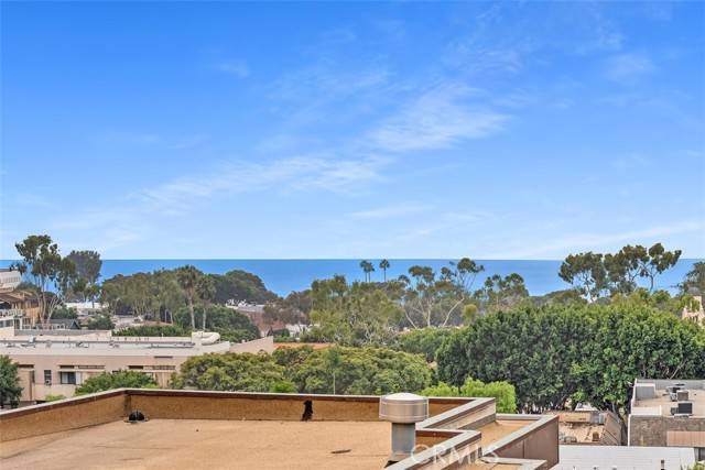 Laguna Beach, CA 92651,346 Y Place