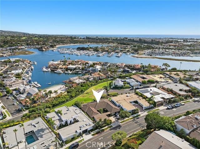 Newport Beach, CA 92660,1056 Santiago Drive