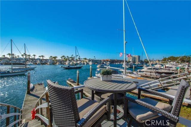 Newport Beach, CA 92663,323 Via Lido Soud