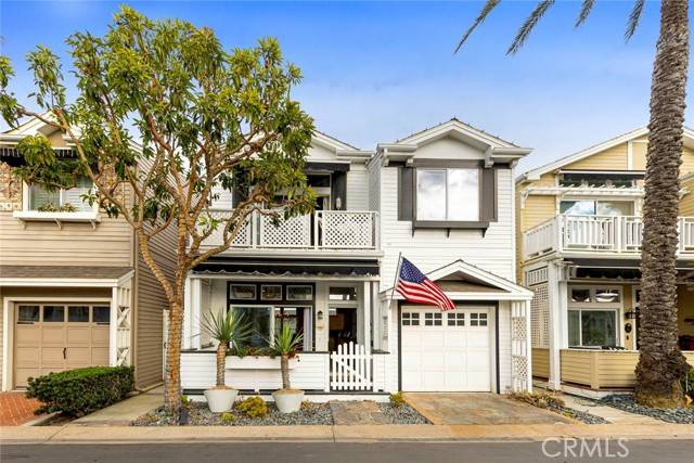 Newport Beach, CA 92663,39 Beach Drive