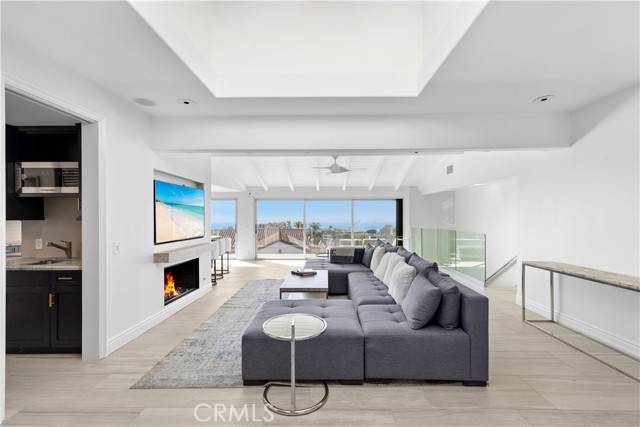 Corona Del Mar (newport Beach), CA 92625,440 Mendoza