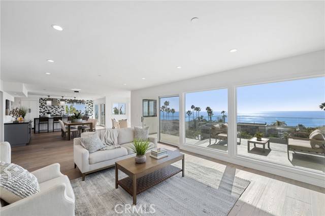 Laguna Beach, CA 92651,723 Balboa Avenue