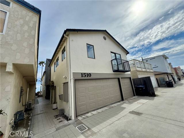 Newport Beach, CA 92663,1510 W Oceanfront