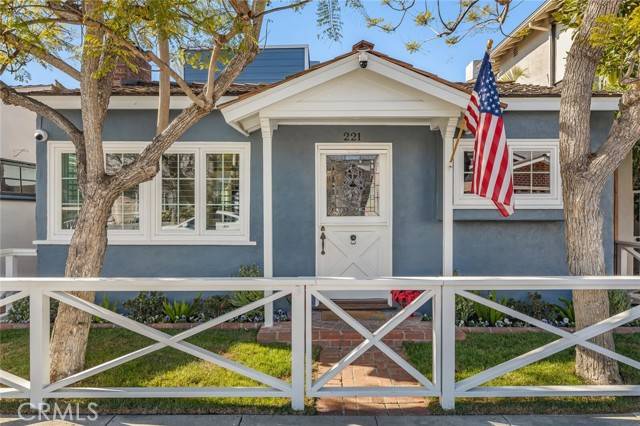 Newport Beach, CA 92662,221 Abalone Avenue