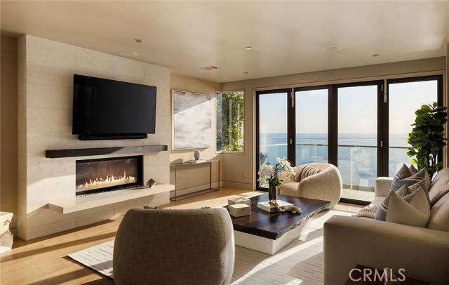 Laguna Beach, CA 92651,31387 Ceanothus Drive