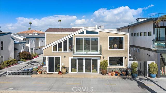 Newport Beach, CA 92663,1504 W Oceanfront #5