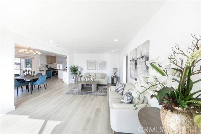 Ontario, CA 91762,914 W Princeton Street