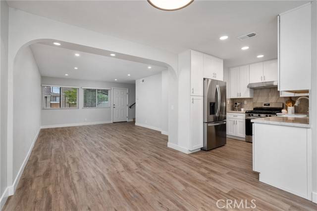 Newport Beach, CA 92663,11 Summerwalk Court #39