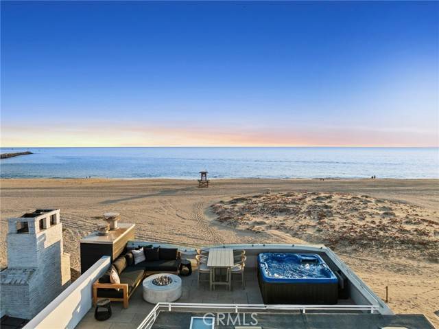 Newport Beach, CA 92661,2144 E Oceanfront