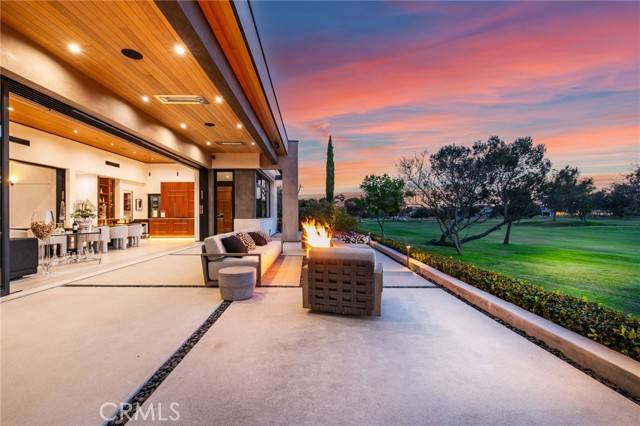 Huntington Beach, CA 92648,6691 Country Circle