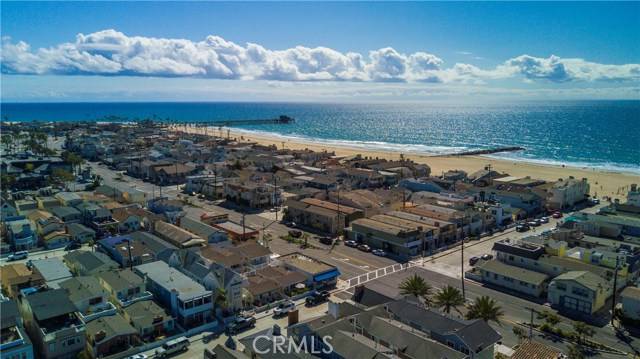 Newport Beach, CA 92663,202 30th Street #A