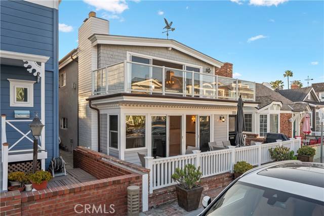 Newport Beach, CA 92662,111 Diamond Avenue
