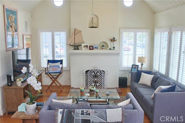 Newport Beach, CA 92662,127 Coral Avenue
