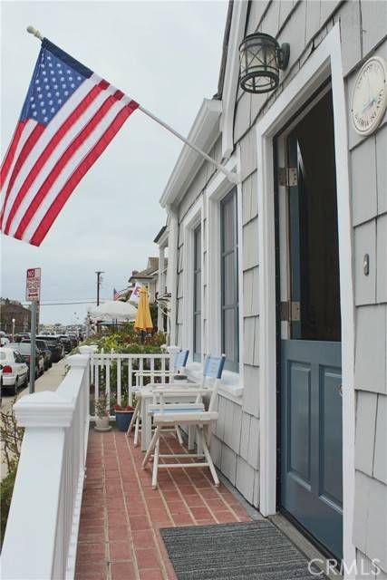 Newport Beach, CA 92662,127 Coral Avenue