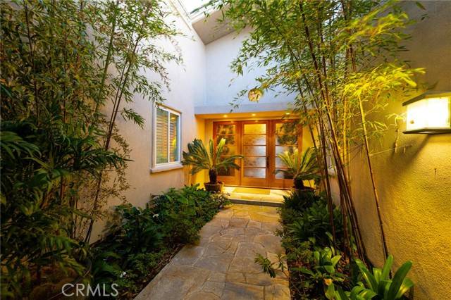Newport Beach, CA 92660,3 Harbor Ridge Drive