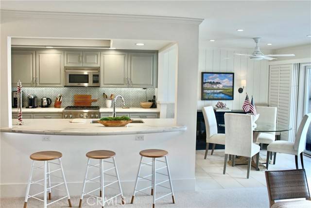 Newport Beach, CA 92663,4407 W Coast Highway #4