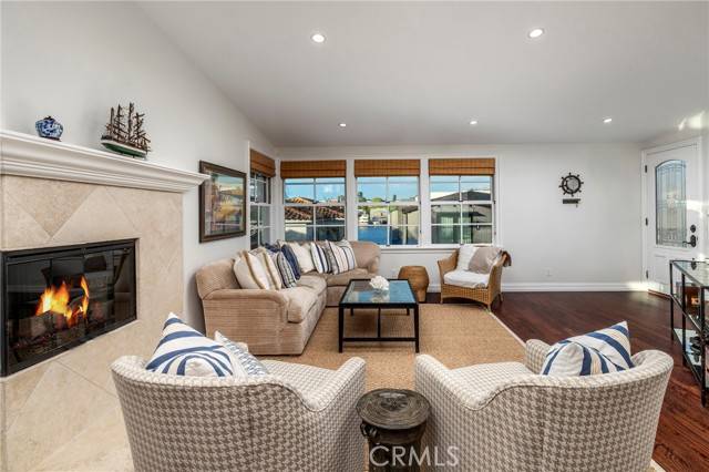Newport Beach, CA 92663,111 Via Lido Nord #B