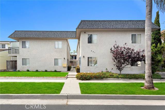 Huntington Beach, CA 92648,221 10th Street