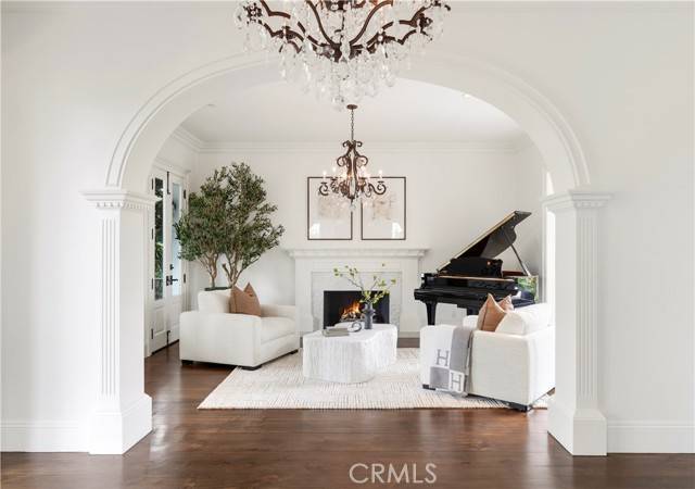 Newport Beach, CA 92663,321 Fullerton Avenue