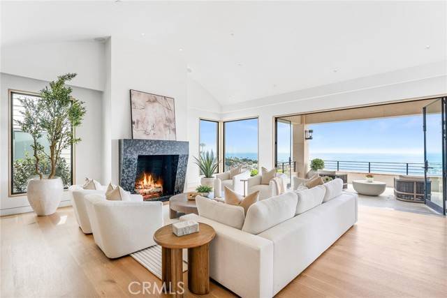Laguna Beach, CA 92651,1115 Emerald Bay