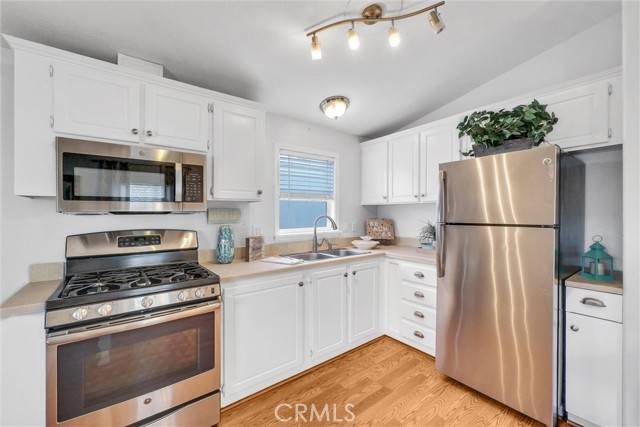 Newport Beach, CA 92663,1535 Superior Avenue #7