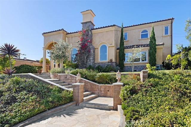 Newport Beach, CA 92663,439 Catalina Drive