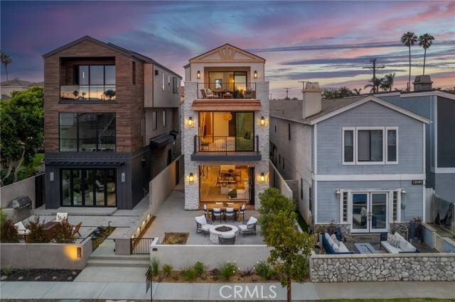 Huntington Beach, CA 92648,506 12th