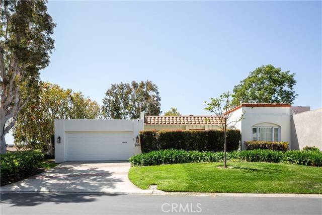 Newport Beach, CA 92660,2001 Baja