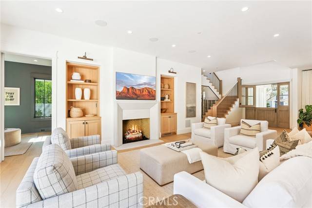 Newport Beach, CA 92660,2001 Port Ramsgate Place