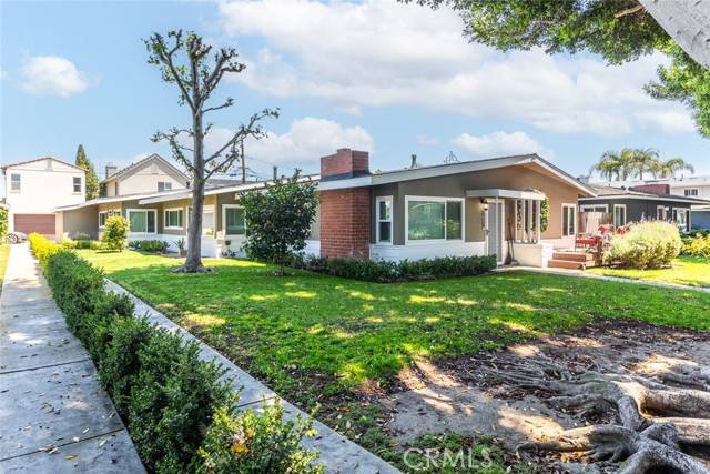 Newport Beach, CA 92663,1700 Clay Street #1704